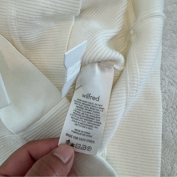 Wilfred Aritzia All Tied Up Sweater in Light Birch size L - Picture 7 of 10